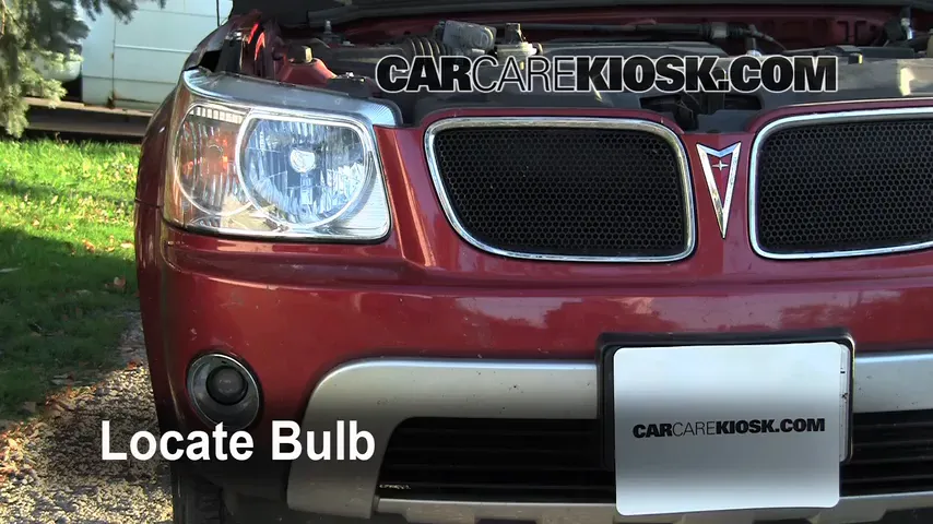 2006 Pontiac Torrent 3.4L V6 Lights Headlight (replace bulb)